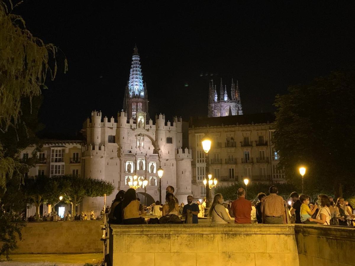 Mirando A La Catedral Desde Plaza Vega Apartment Burgos Exterior photo